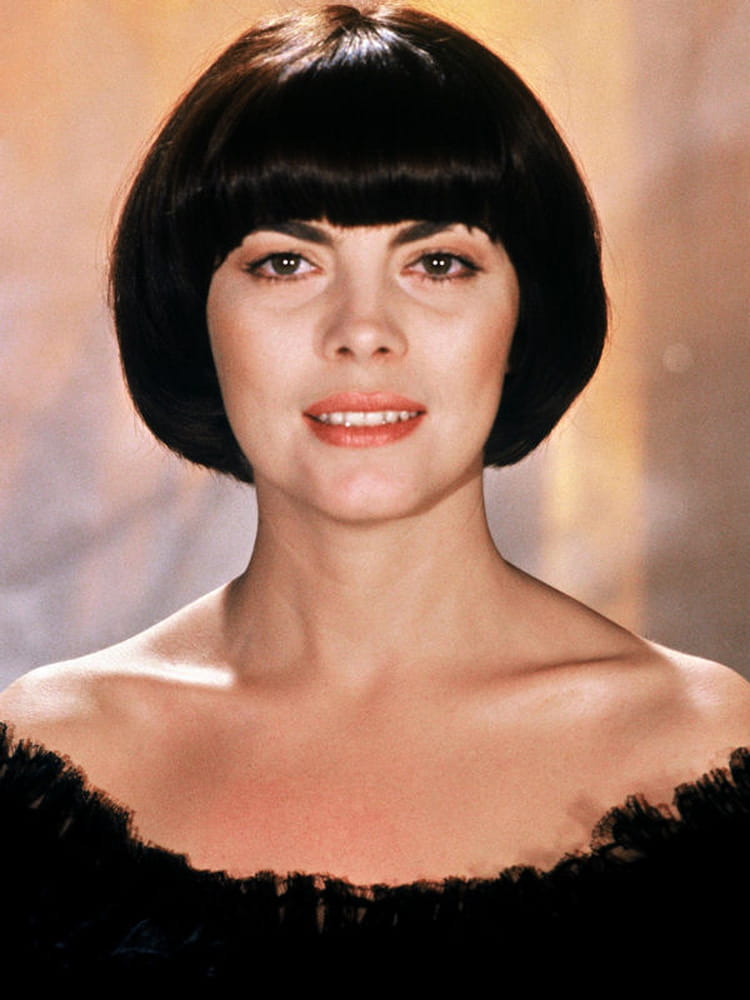 Star mondiale : Mireille Mathieu : 50 ans de carrière, une coupe de