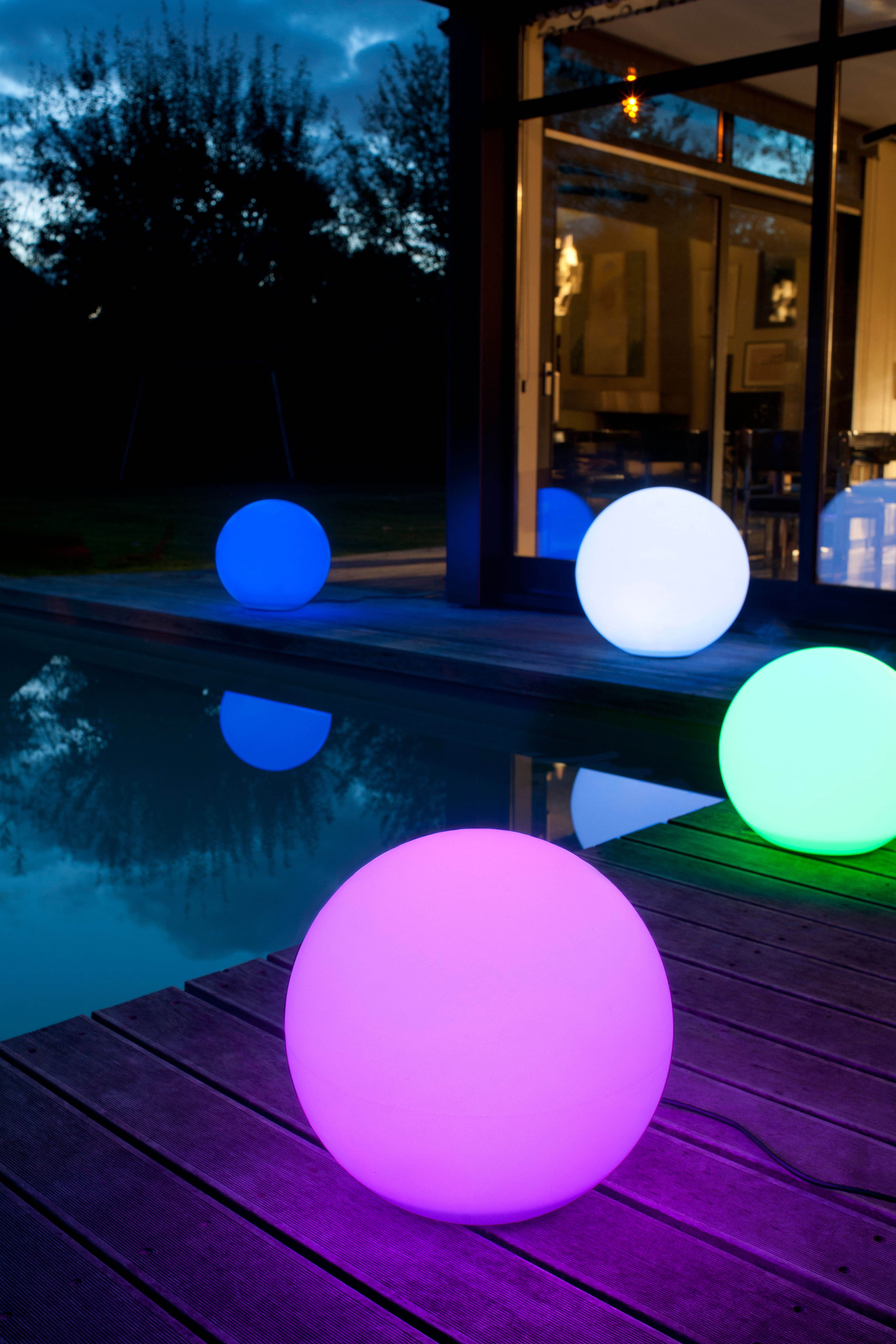 Boule lumineuse multicolore de castorama