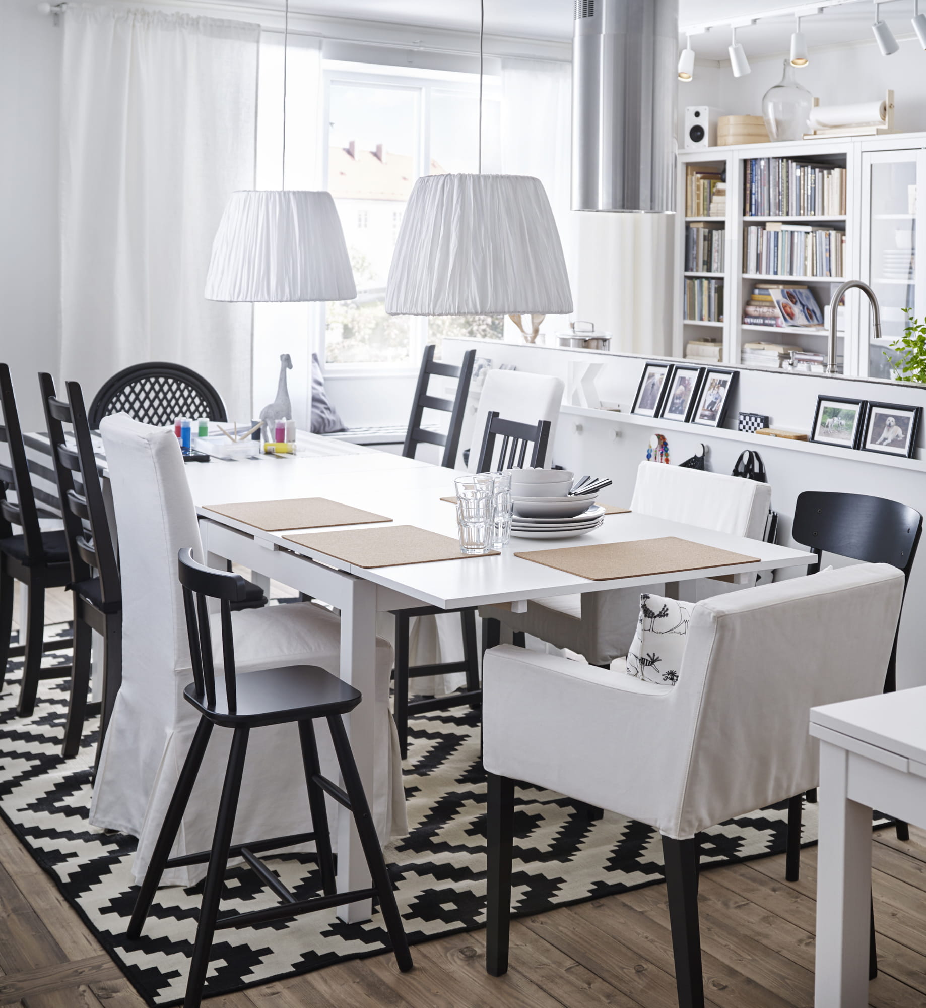 Les chaises u00e0 accoudoirs Nils d u0026#39;IKEA La cuisine IKEA 2016 dans un style scandinave Journal Les chaises u00e0 accoudoirs Nils d u0026#39;IKEA La cuisine IKEA 2016 dans un style scandinave Journal