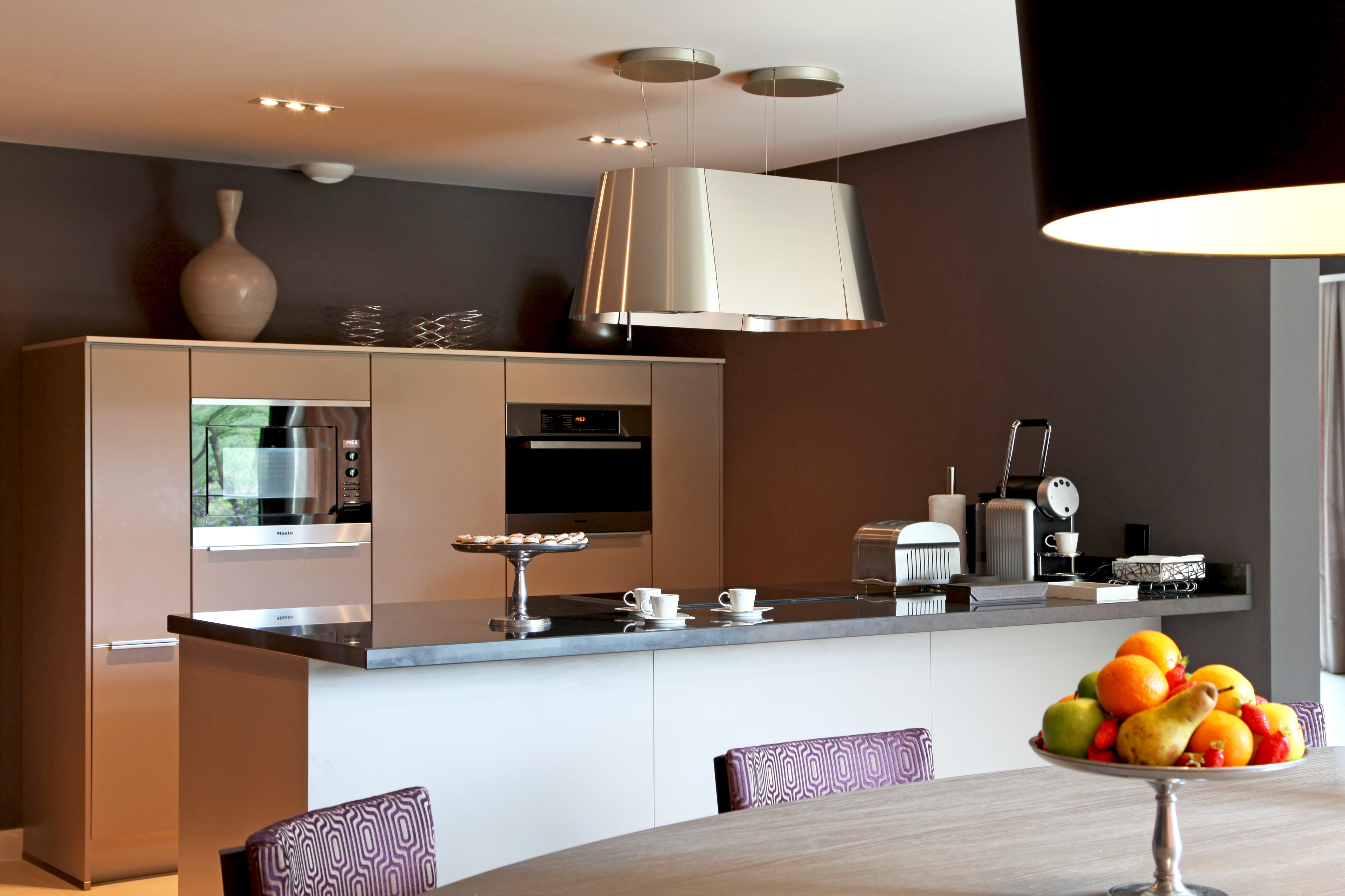Cuisine marron et taupe: deco cuisine gris et vert anis. cuisine ...