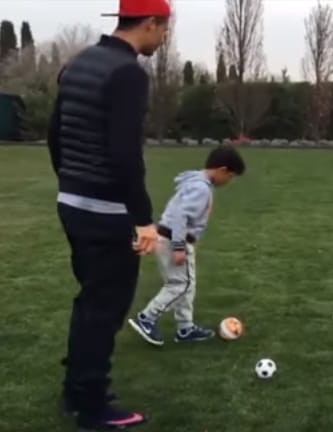sur la vie de cristiano ronaldo sur la vie de cristiano ronaldo