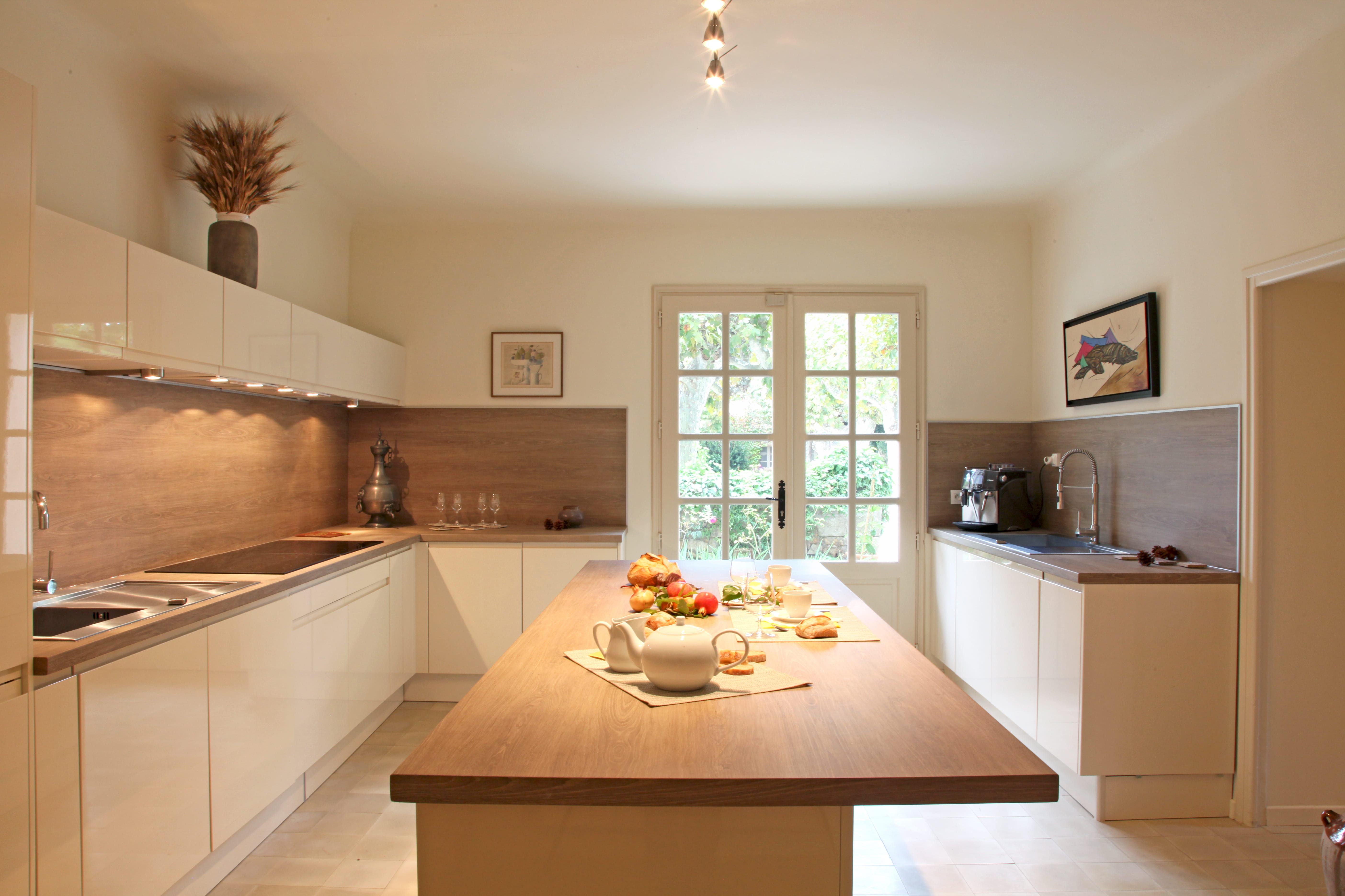 Cuisine moderne blanc et bois