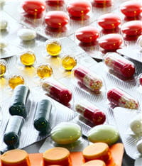 dans un premier temps, le médecin prescrira des anti-douleurs.