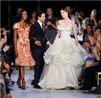 a la fin du dã©filã© zac posen ã new york