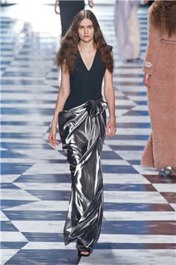 defile viktor & rolf pret a porter printemps été 2013