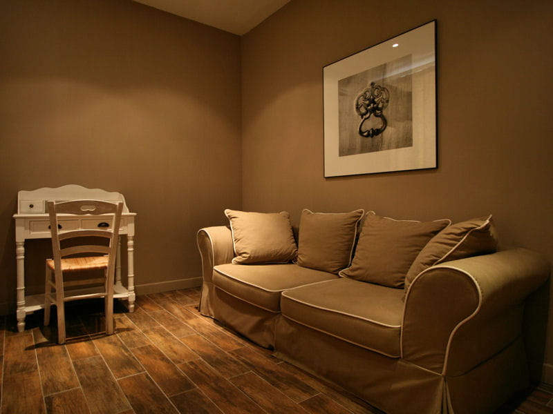 Petit salon Canelle à la couleur taupe : Couleur taupe : 12 ambiances