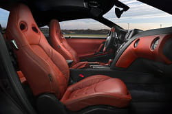 habitacle nissan gt r gentleman edition ma 15