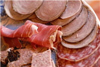 la charcuterie est totalement à proscrire dans le cadre d'un régime