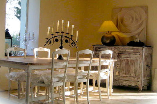 Shabby beige