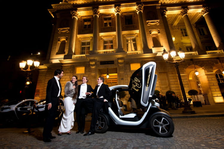 1455210-l-arrivee-en-renault-twizy-pour-une-energie-positive.jpg